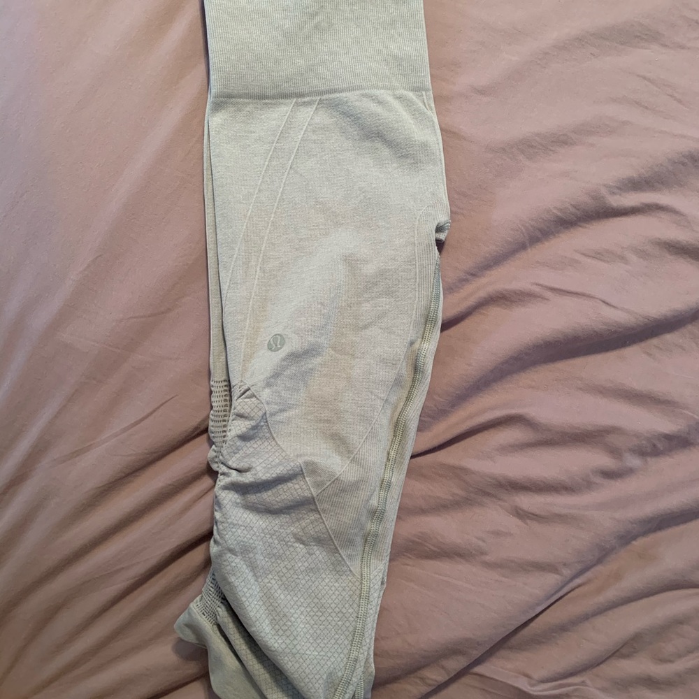 Cropped Lululemon leggings
